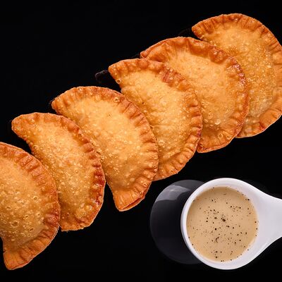 Посикунчики с чесночным соусом 6 шт. в Крылья вкуса по цене 590 ₽