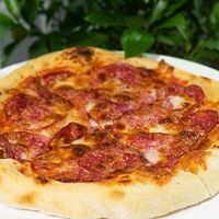 Большая пиццав Eva bistro