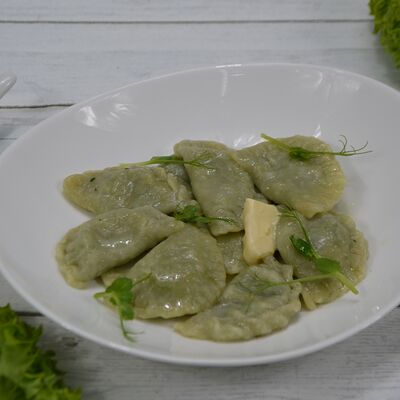 Вареники с начинкой из шпината и сыра сулугуни в Сударь по цене 399 ₽