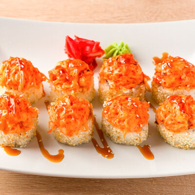 Запечённый ролл с креветкой и лососем в Суши Рай по цене 630 ₽