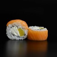 Филадельфия с ананасом в SushiKent