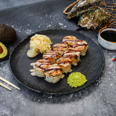 Ролл запеченный с креветкой в КРЫША по цене 870 ₽