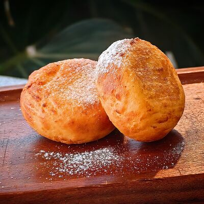 Сырники с клюквенным соусом 2шт в Мировая шаурма по цене 255 ₽