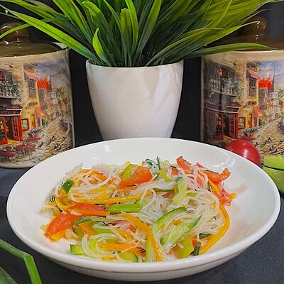 Салат фунчоза в Туркестан №1 по цене 127 ₽