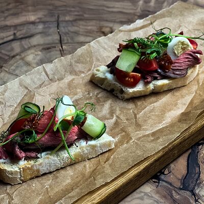 Брускетта с ростбифом в Мята signature 2ФР по цене 720 ₽