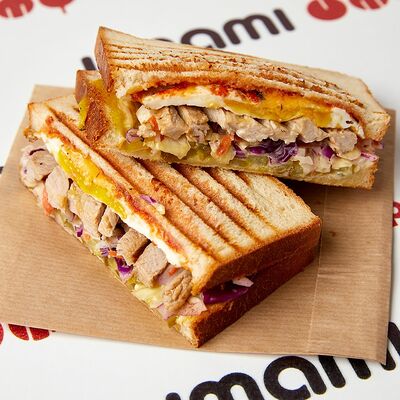 Сэндвич со свининой в Umami по цене 169