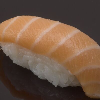 С лососем в IONOTO по цене 160 ₽