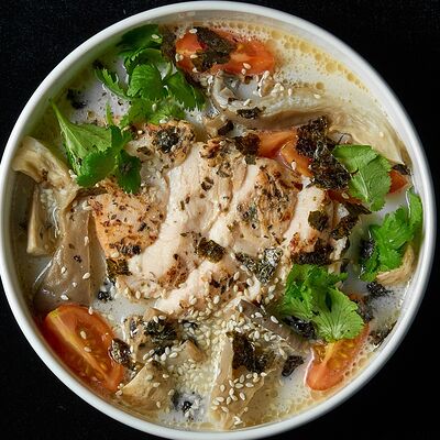 Том-кха с цыпленкомв Полтора тигра по цене 800