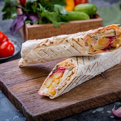 Овощная шаурма в лаваше в Сахара по цене 400 ₽