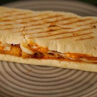 Панини с курицей и моцареллой в Menthol