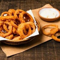 Луковые кольца 8 шт в ТутСуши