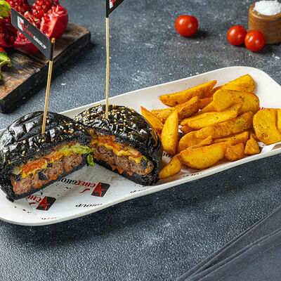 Черный бургер в CHEF BURGER Три вокзала Депо по цене 850 ₽