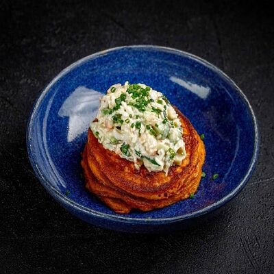 Оладьи из батата с крабом в Техникум по цене 690 ₽