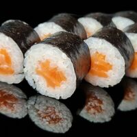 Мини с лососем в Race Rolls сушипицца