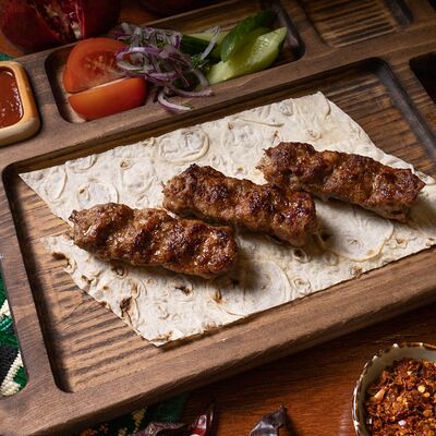 Люля-кебаб из баранины в Пхали по цене 660 ₽