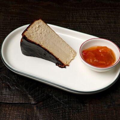 Баскский чизкейк, халва в Dacha restaurant по цене 610 ₽