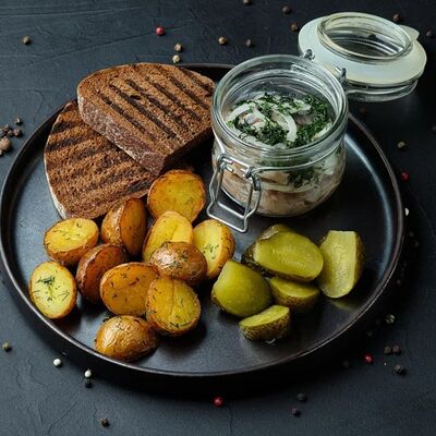 Сельдь с картофелем в Mesto Sushi & Grill по цене 590 ₽