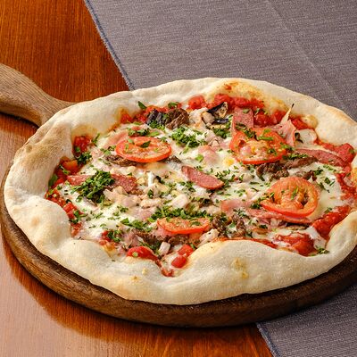 Пицца Ассорти в Casa Mia по цене 995 ₽