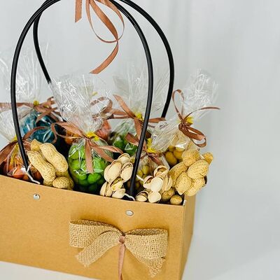 Подарочная сумочка со снеками к пивув Дарите красиво по цене 4199 ₽