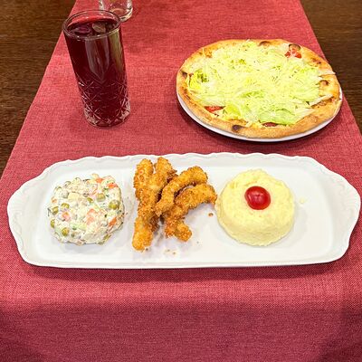 Комбо №2 пицца Цезарь в Пепперони по цене 720 ₽