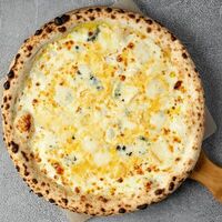 Четыре сыра в Искра Бистро