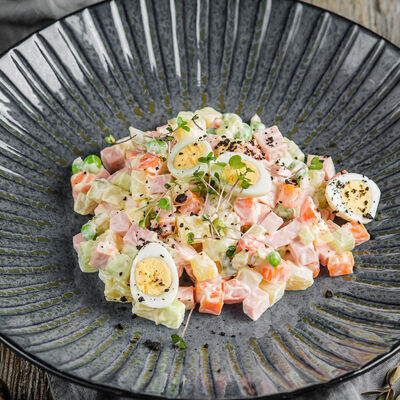 Салат Оливье в Пряности & Радости на Московском по цене 350 ₽