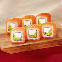 Ролл Филадельфия в Тануки