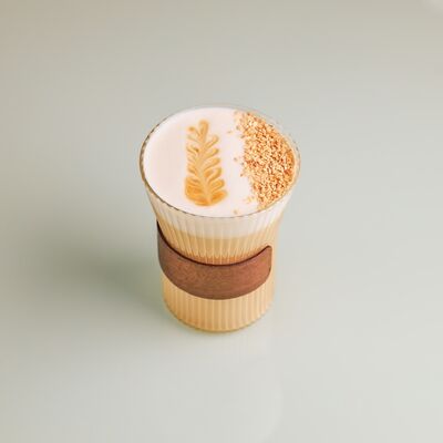 Раф Халва в NIQA Patisserie & Cafe по цене 680 ₽