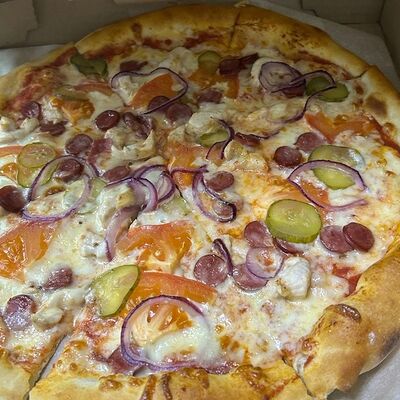 Пицца Охотничья в Крылья по цене 685 ₽