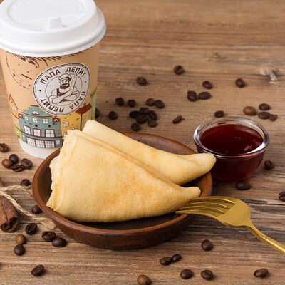 Блины с клубникой в Папа лепит по цене 150 ₽