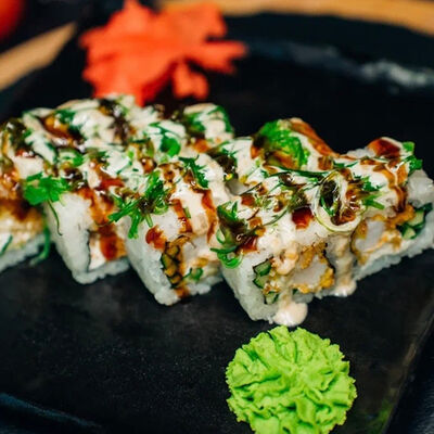 Ролл чука шик в FoodBox по цене 590 ₽