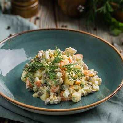 Салат оливье в Чайхана 64 по цене 410