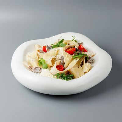 Папарделле с телятиной и белыми грибами в 1st Gallery Lounge по цене 1115 ₽