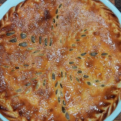 Осетинский пирог с мясом в Хинкальная Легенда по цене 840 ₽