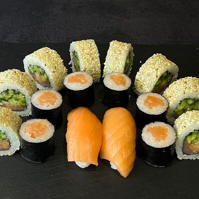 Сет Салмон в MySushi по цене 1399 ₽