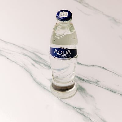 Аква Минерале с газом в Osteria Mario по цене 250 ₽