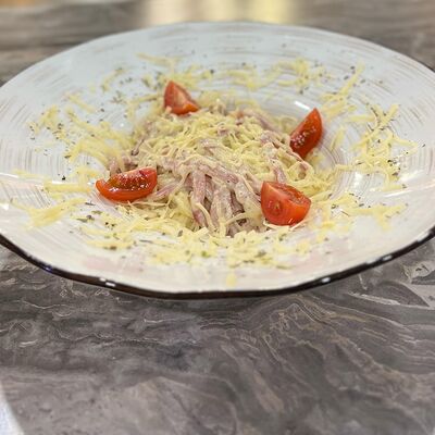 Спагетти с ветчиной в Суши-бар Макото по цене 500 ₽