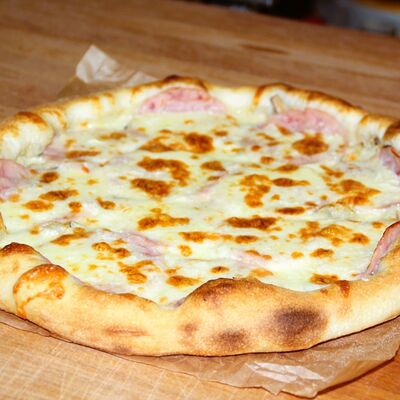 Пицца с ветчиной и грибами в Дон Бургер по цене 790 ₽