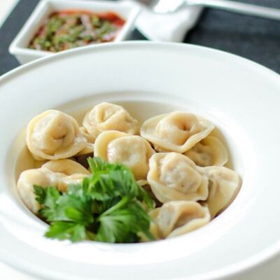 Пельмени Нежные отварные в Вятский чебурек по цене 360 ₽