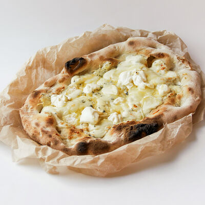 Четыре сыра S в Food Point по цене 540 ₽