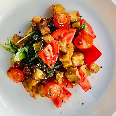 Баклажаны чили в Cafe LeoN по цене 549 ₽