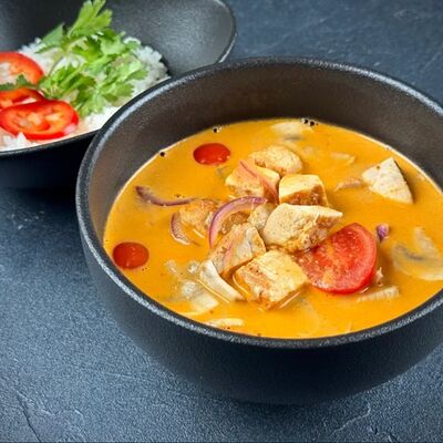 Том Ям с курицейв По Чесноку по цене 555 ₽