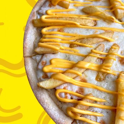 Пицца Фри маленькая в banana pizza по цене 396 ₽