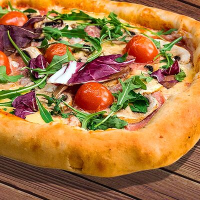 Пицца ветчина и грибыв СВОЯ КУХНЯ по цене 928 ₽