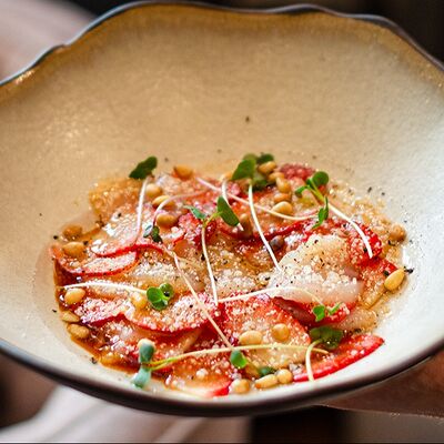 Крудо из морского гребешка с облепихой, кумкватом и нитями Чили в ресторан 