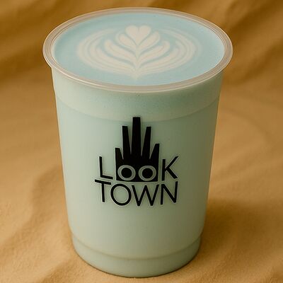 Голубая Матча Латте* в Looktown по цене 310 ₽