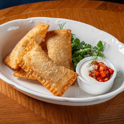 Мини-чебуреки с бараниной в Brasserie Lambic по цене 880 ₽