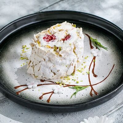 Фисташковый рулет в Двор Помидор по цене 610