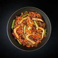 Стеклянная лапша со свининой в Sushiman