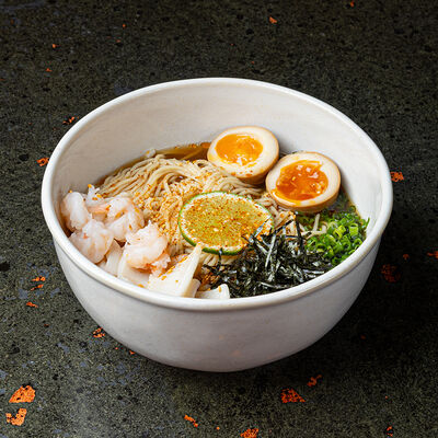 Рамен с морепродуктами в Sumo Izakaya по цене 760 ₽